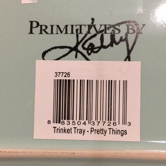 Pretty Little Things Ceramic Powder Blue Trinket Tray Rosettes Floral NWOT - Picture 9 of 12